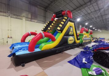 Insuflável Mega Pista